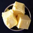 Porovnání cen másla v roce 1985 a 2017. Proč stojí máslo 50 Kč?