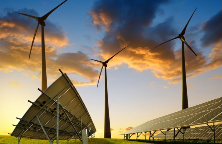 Slunce, vítr, biomasa. Obnovitelné zdroje vyrobí pětkrát více elektřiny než před patnácti lety