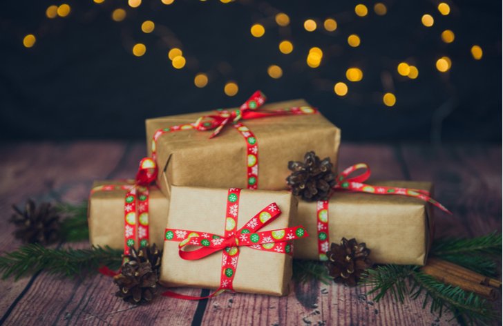 Kde si na poslední chvíli půjčit peníze na vánoční dárky?