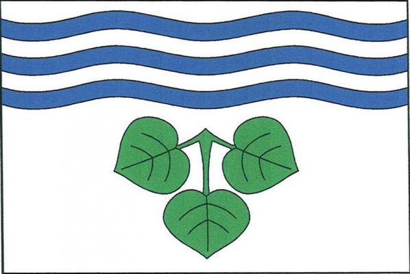 List tvoří sedm vodorovných pruhů, střídavě bílých a modrých vlnitých se dvěma vrcholy a třemi prohlubněmi, v poměru 1 : 1 : 1 : 1 : 1 : 1 : 10. V dolním pruhu svěšený zelený lipový trojlist. Poměr šířky k délce listu je 2 : 3.