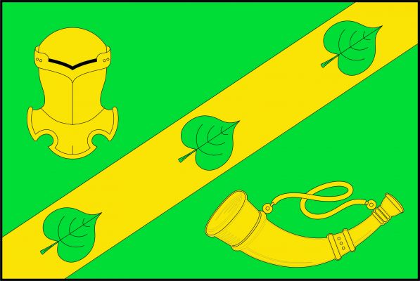 Zelený list se žlutým šikmým pruhem širokým čtvrtinu šířky listu, v něm šikmo tři vztyčené zelené lipové listy, v žerďovém poli čelně postavená kolčí přilba, ve vlajícím poli lovecká trubka s kováním a závěsem, vše žluté. Poměr šířky k délce listu je 2 : 