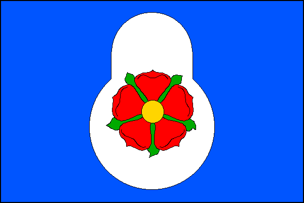 Modrý list s bílou zaoblenou střílnou, v ní červená růže se žlutým semeníkem a zelenými kališními lístky. Poměr šířky k délce listu je 2:3.