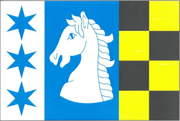 List tvoří tři svislé pruhy, bílý, modrý a černo - žlutě šachovaný (4 x 2), v poměru 3 : 5 : 4. V bílém pruhu tři modré šesticípé hvězdy nad sebou, v modrém bílá koňská hlava s krkem. Poměr šířky k délce listu je 2 : 3.